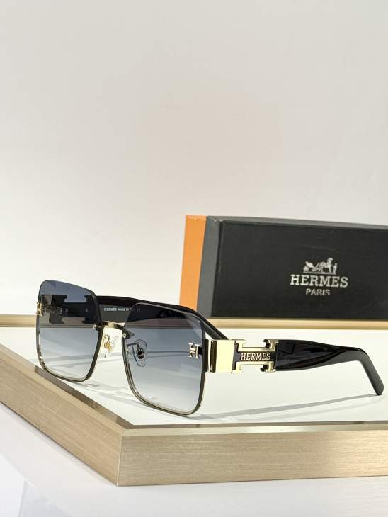 Picture of Hermes Sunglasses _SKUfw70119370fw